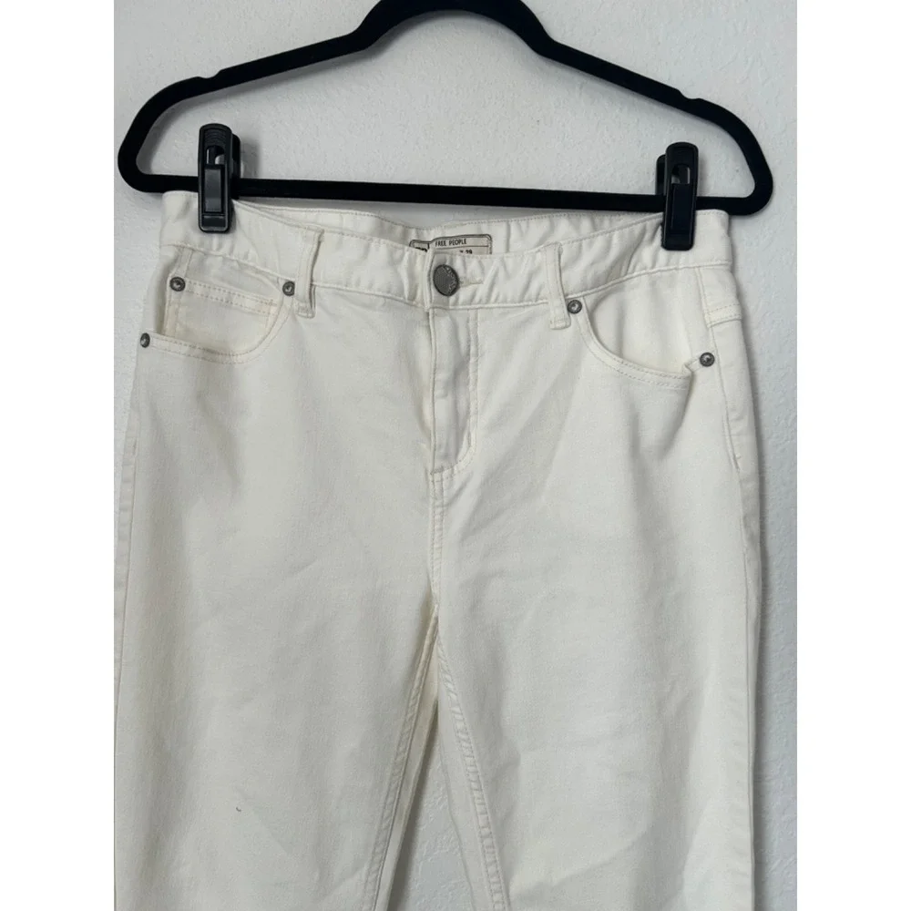 Free People Jeans Womens SZ 29 White Mid Rise Slim Fit Distressed Stretch Denim